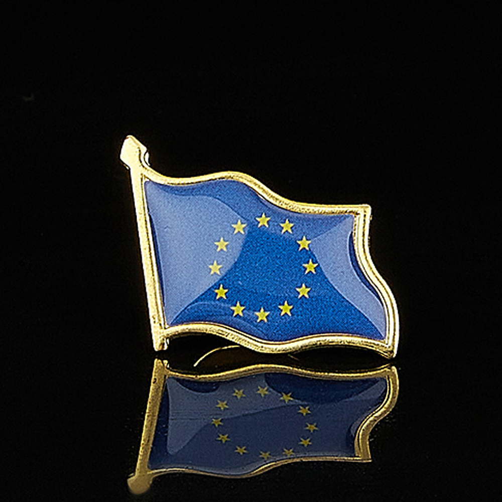 Insignia de patriotismo de la  - Travel Accessories Europe reseña y precio