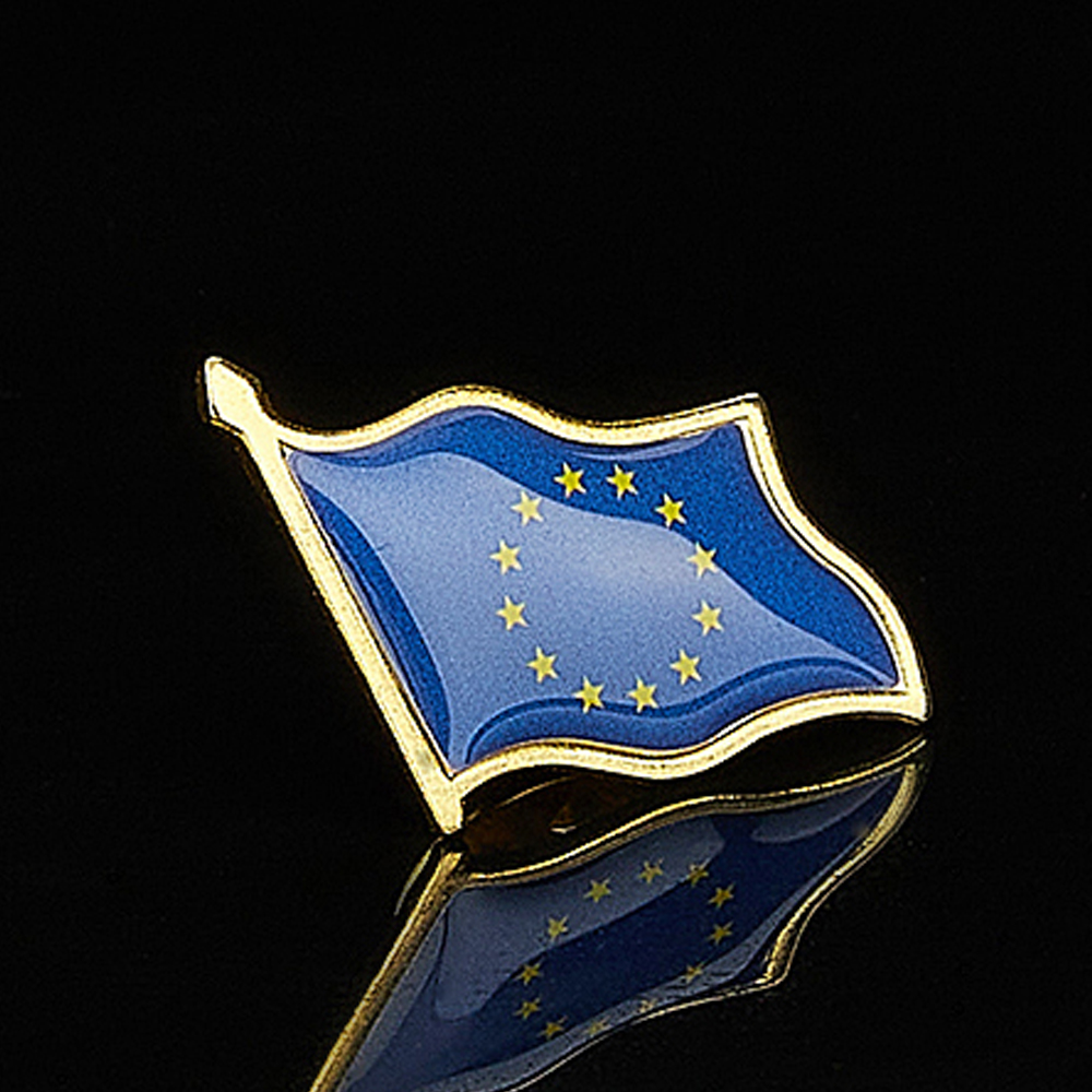 Insignia de patriotismo de la  - Travel Accessories Europe reseña y precio